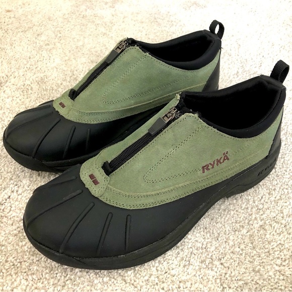 Ryka Shoes - NWT Ryka (Kelly Ripa brand) Water Resistant Suede Zip Front Snow Shoe, 9W